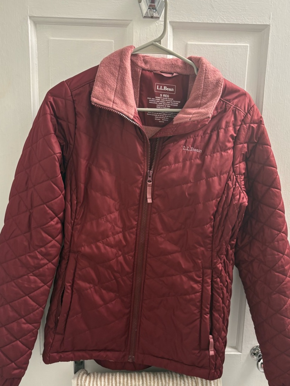 L.L. Bean Women's Quilted Puffer Jacket in Burgundy with Pink Lining